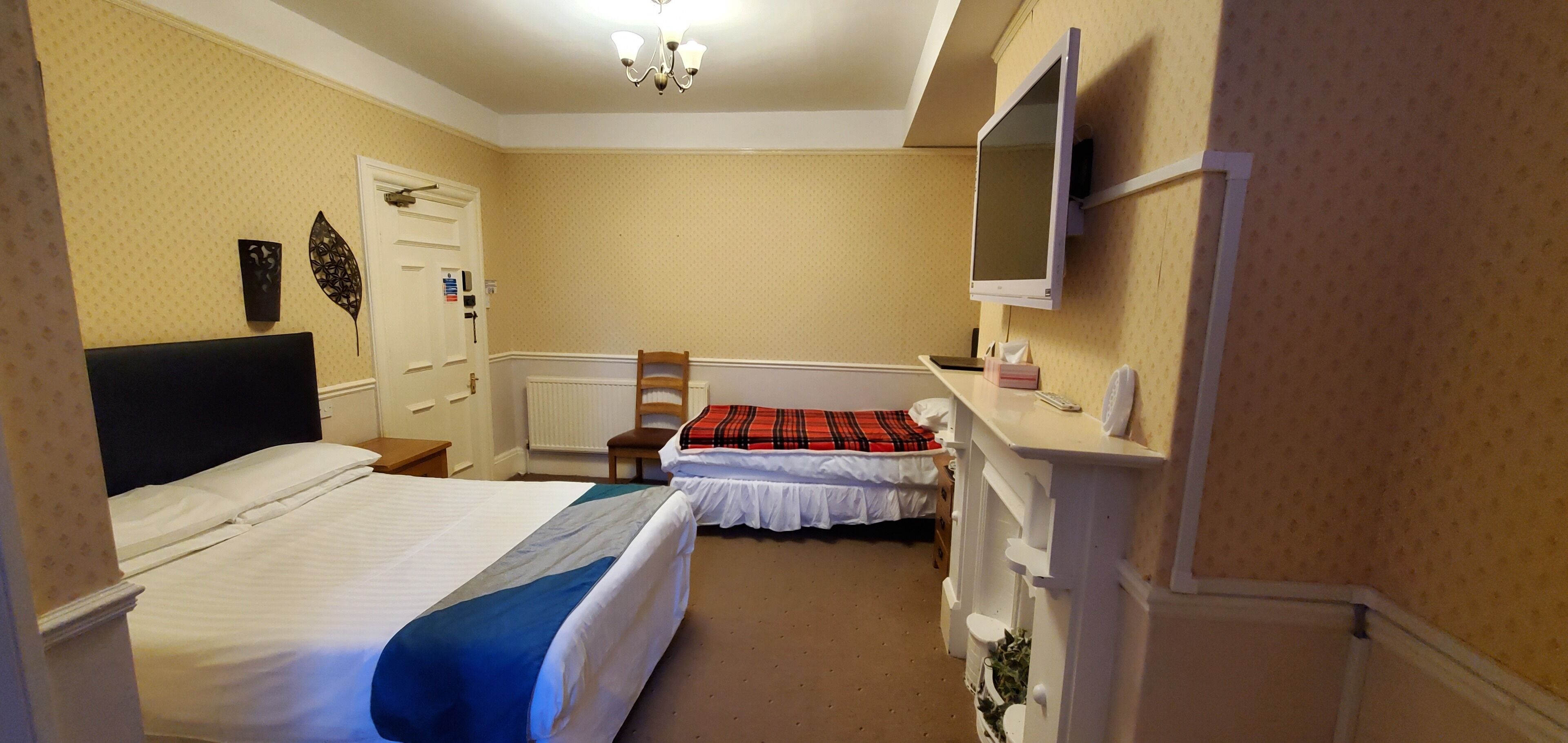 Standard Triple Room, Ensuite