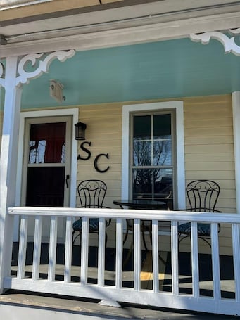 客房 (Southern Comfort) | 露台