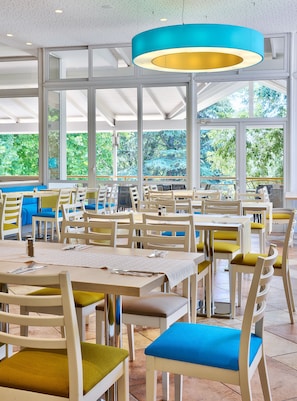 Dining - Ralitsa AquaClub Hotel & Aquapark (Albena)