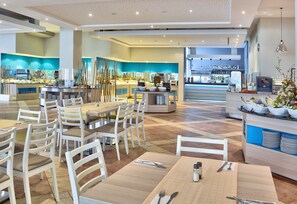 Breakfast area - Ralitsa AquaClub Hotel & Aquapark (Albena)
