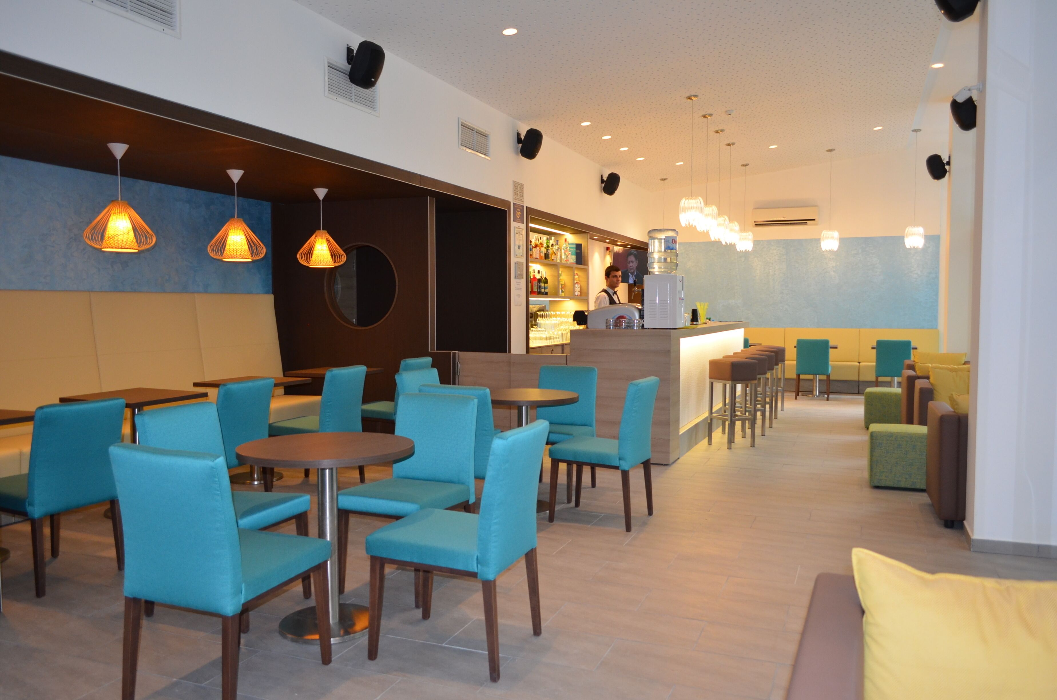 Lobby lounge