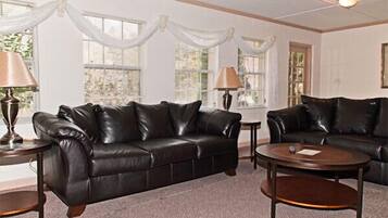 Premium Cottage, 4 Bedrooms, Kitchen | Living area | TV