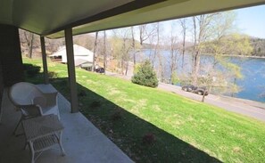 Deluxe Cottage, 2 Bedrooms, Non Smoking | Terrace/patio