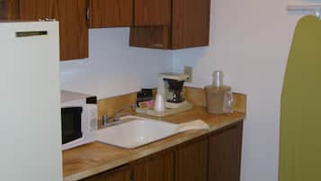 電冰箱、微波爐、咖啡機/沖茶器