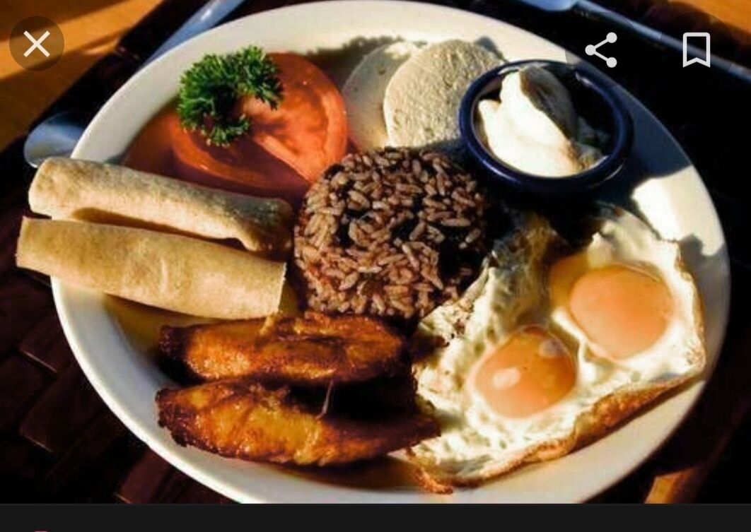 breakfast, lunch, dinner served; international cuisine