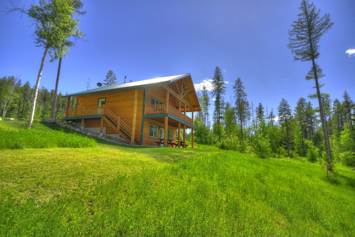 Cabaña Deluxe, 3 habitaciones, vista a la montaña, junto a la montaña | Decoración personalizada y muebles diferentes