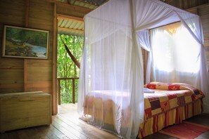 Standard-Vierbettzimmer, 2 Doppelbetten, barrierefrei, Bergblick