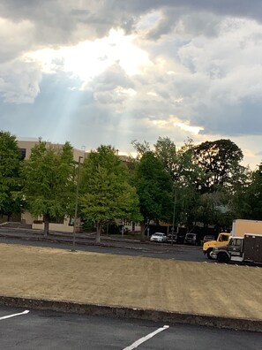 Room, 1 Queen Bed | View from room - Riverside Inn Dallas (Dallas)