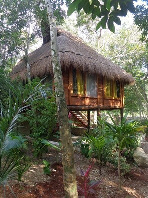 Triple Room | In-room safe, bed sheets - Casa Mango (Macario Gomez)