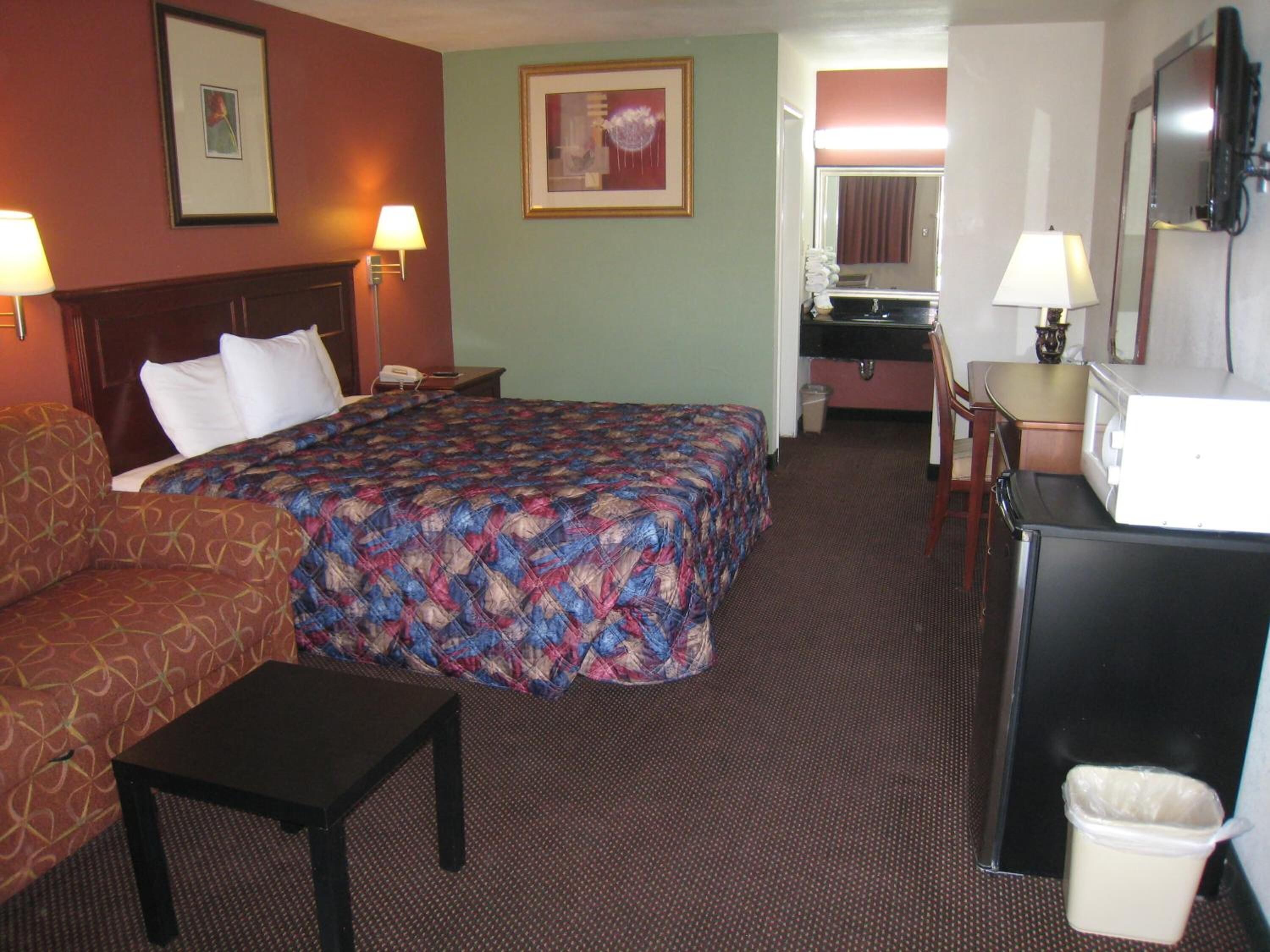 Desk, iron/ironing board, free WiFi, bed sheets