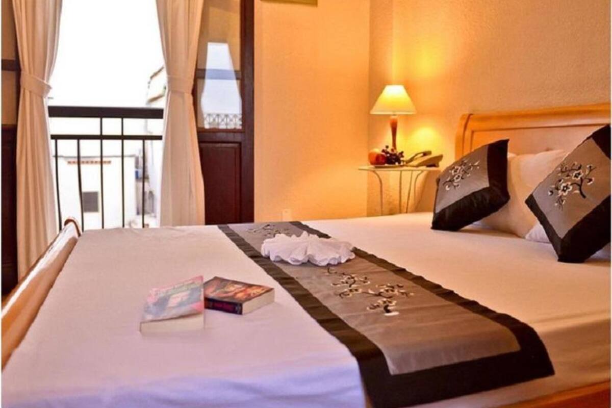 Kamar Deluks | Brankas, meja kerja, dan Wi-Fi gratis