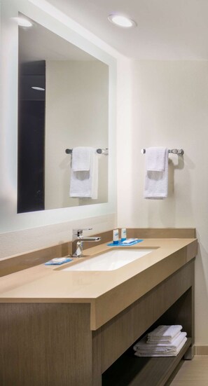 Chuveiro/banheira combinados, chuveiro com efeito de chuva