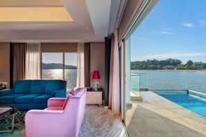 Suite (Imperial)