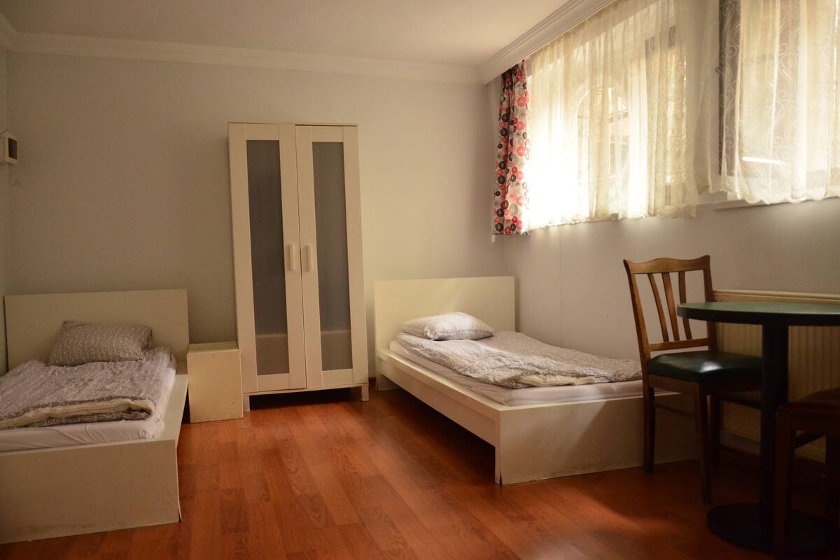 Shared Dormitory (3 Beds Female-Male Mixed Dorm) | 客房内保险箱、免费 WiFi