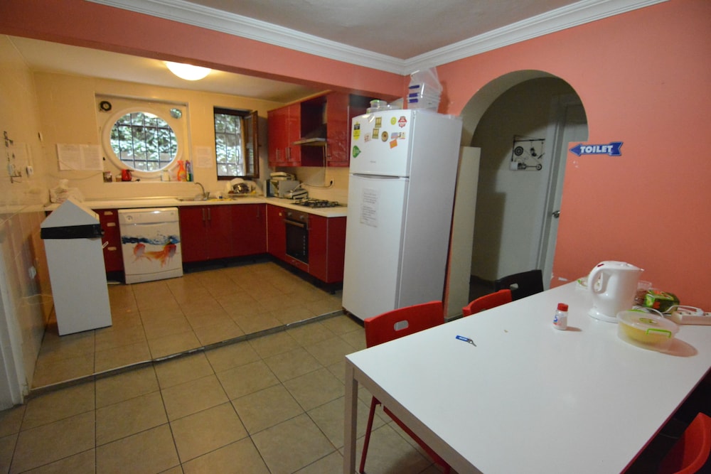 Deeps Hostel by null