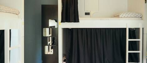 In-room safe, free WiFi