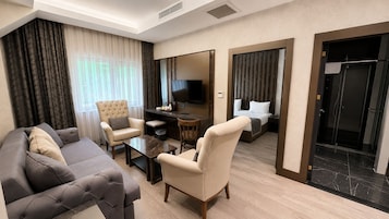 Ropa de cama hipoalergénica y minibar