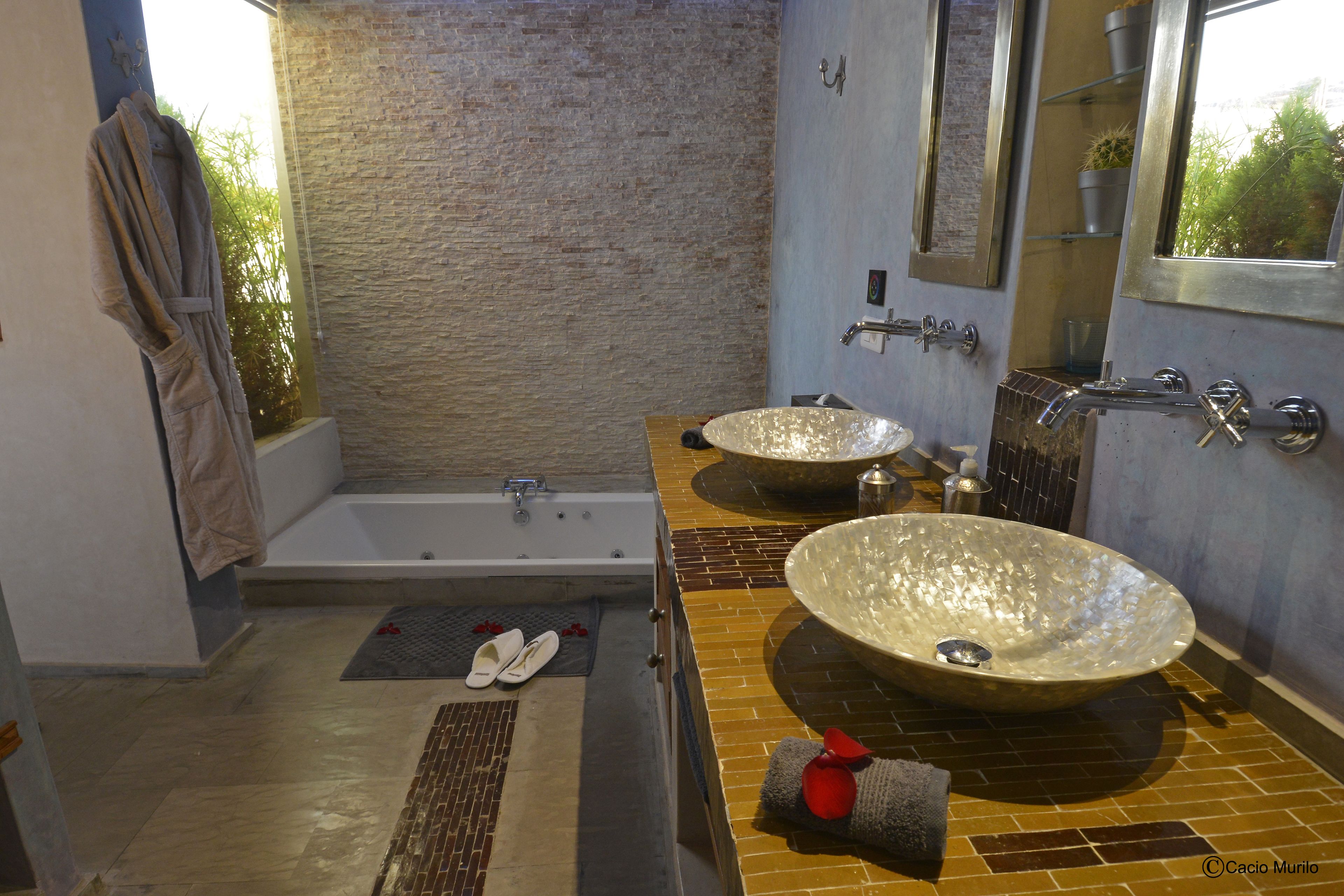 Photo - Riad Kalaa