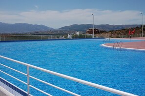 Utomhuspool