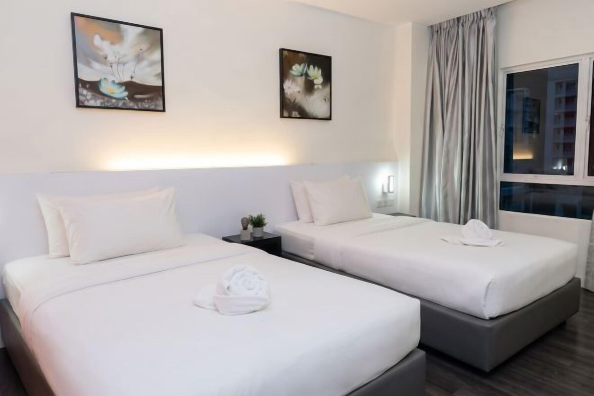 Deluxe Family Suite