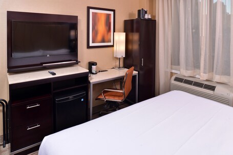 Holiday Inn New York City Times Square, an IHG Hotel - Image 22