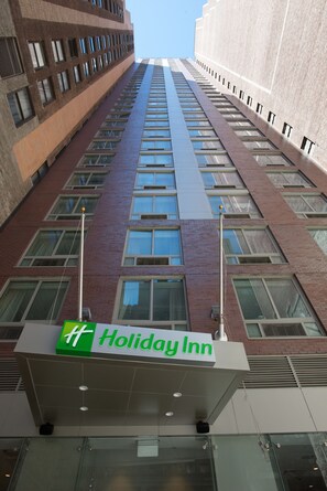 Exterior - Holiday Inn New York City - Times Square by IHG (New York)