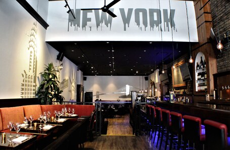 Holiday Inn New York City Times Square, an IHG Hotel - Image 3