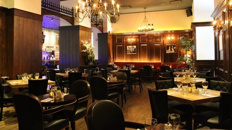 Holiday Inn New York City Times Square, an IHG Hotel - Image 25