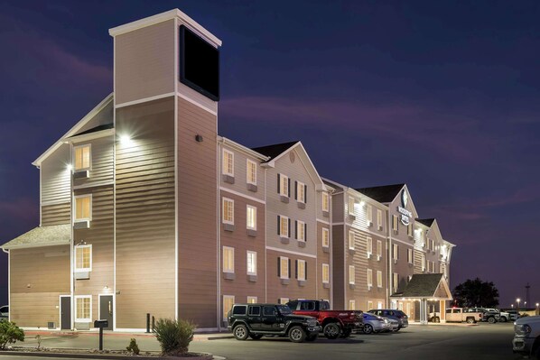 Exterior - WoodSpring Suites Hobbs (Hobbs)