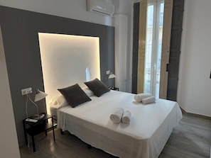 Apartamento, 1 habitación, balcón | 1 dormitorio, cortinas opacas, cunas (de pago) y wifi gratis