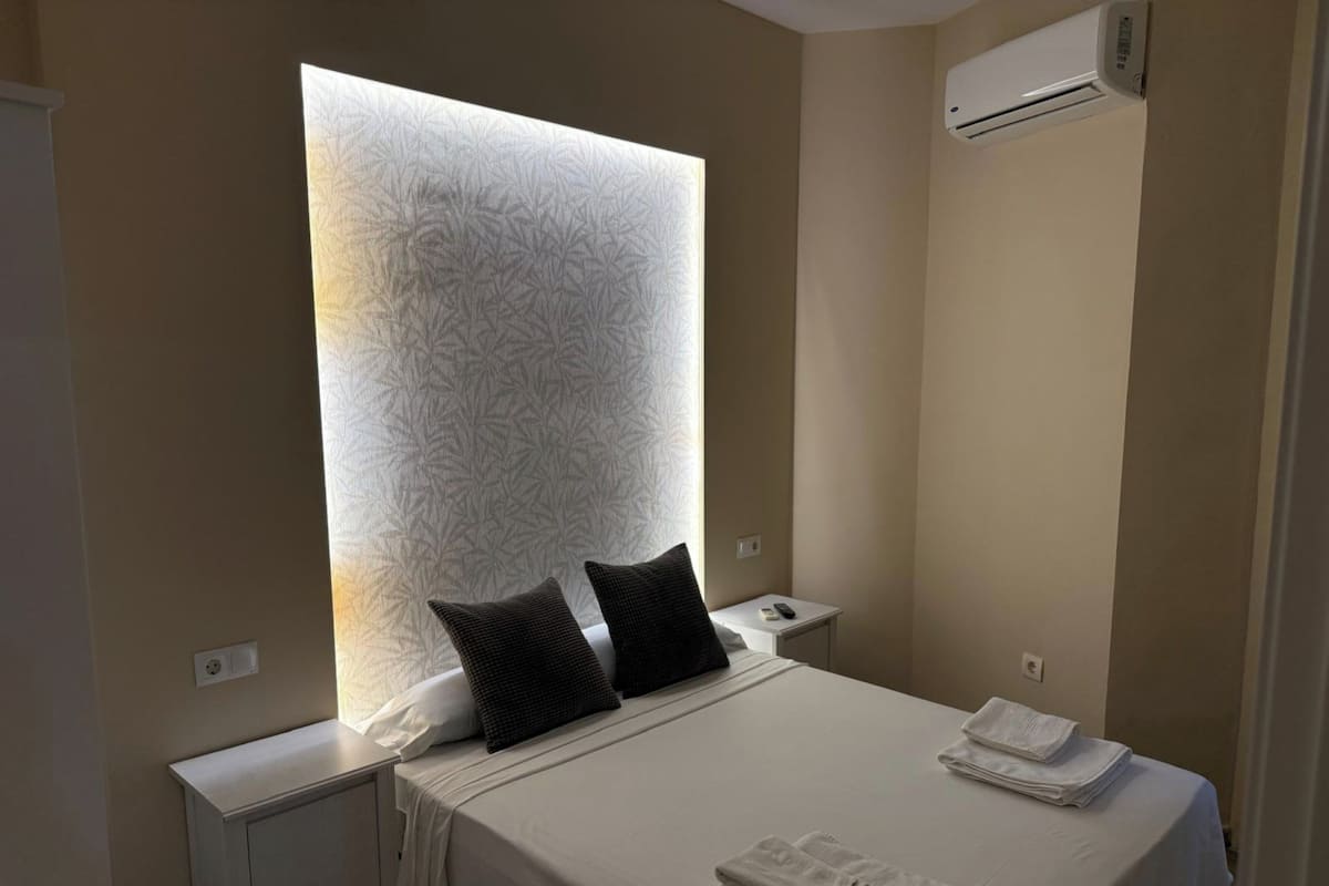 Apartment, 1 Bedroom, Balcony | 1 bedroom, blackout drapes, cribs/infant beds, free WiFi