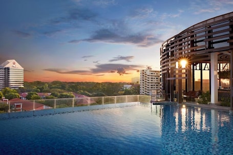 Outdoor pool, pool umbrellas, sun loungers