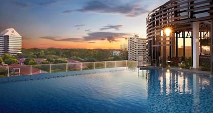 Momentus Hotel Alexandra