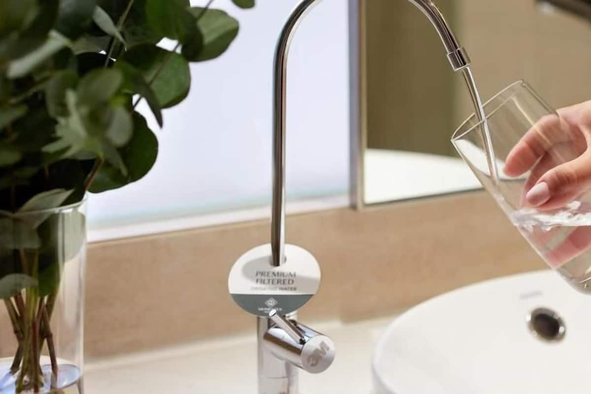 Bad | Dusj, toalettartikler (inkludert), hårføner og tøfler