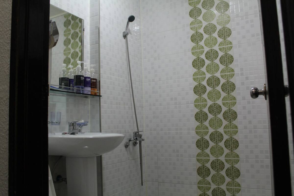 ondol room | bathroom | shower, free toiletries, hair dryer, slippers