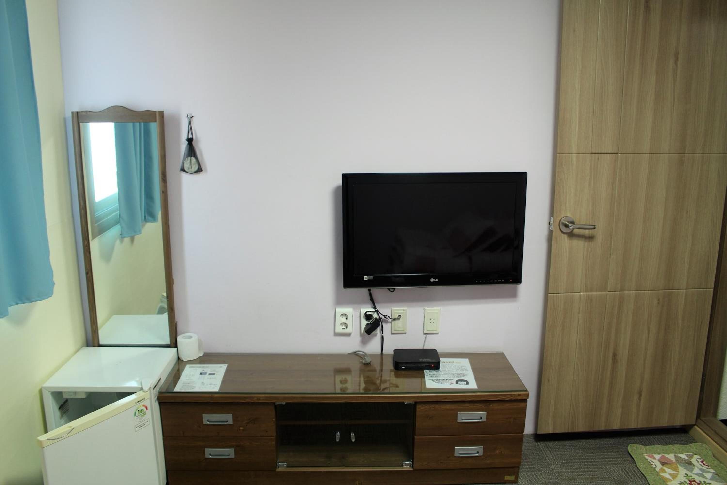 premium bedding, individually decorated, individually furnished