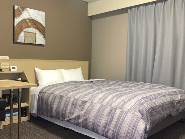 Chambre double, non-fumeur | Bureau, accès au Wi-Fi (inclus), literie fournie