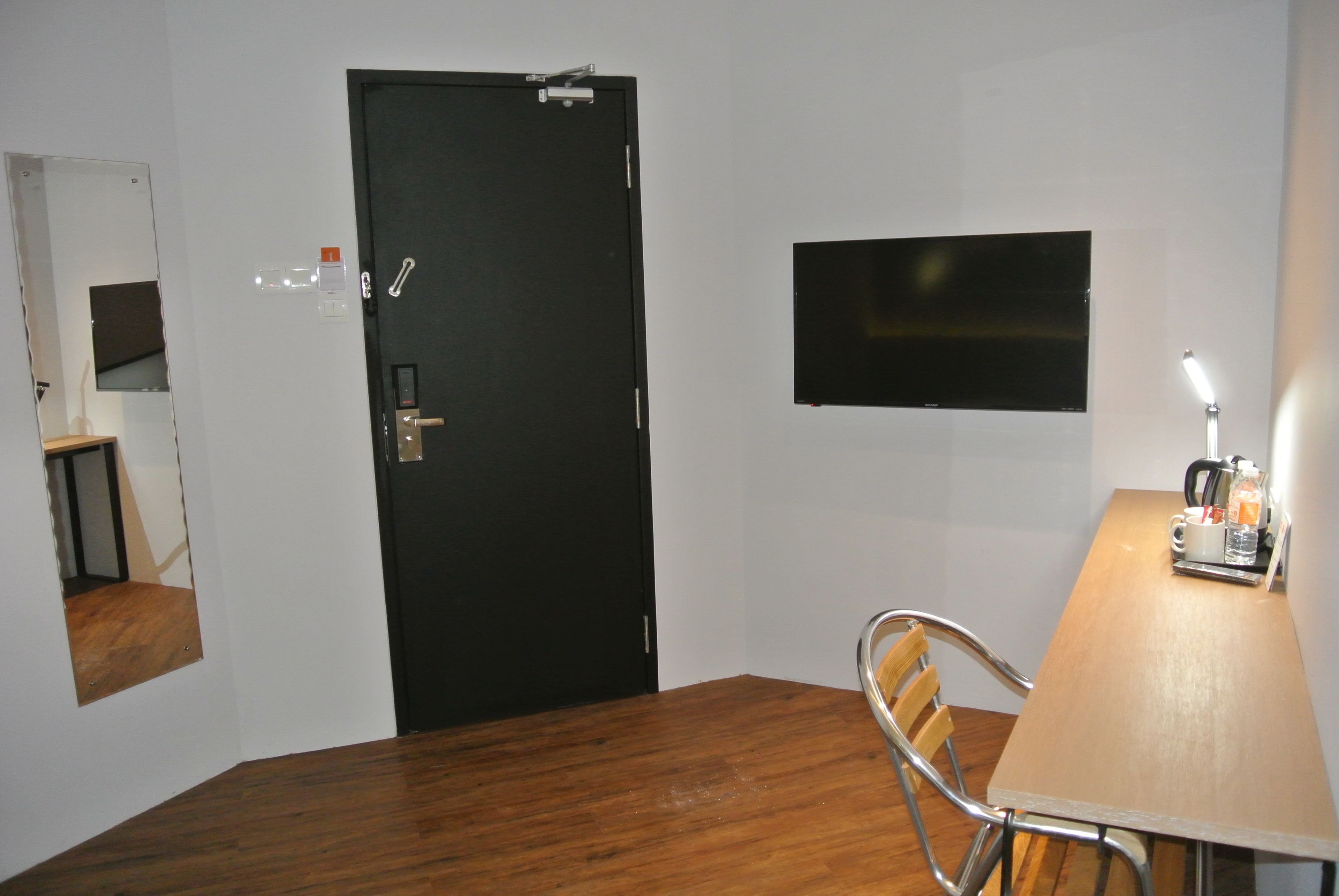 deluxe room | in-room safe, desk, soundproofing, iron/ironing board