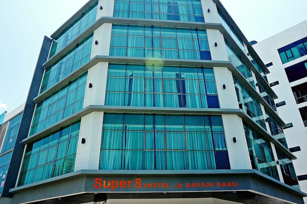 Super 8 Hotel @ Bayan Baru
