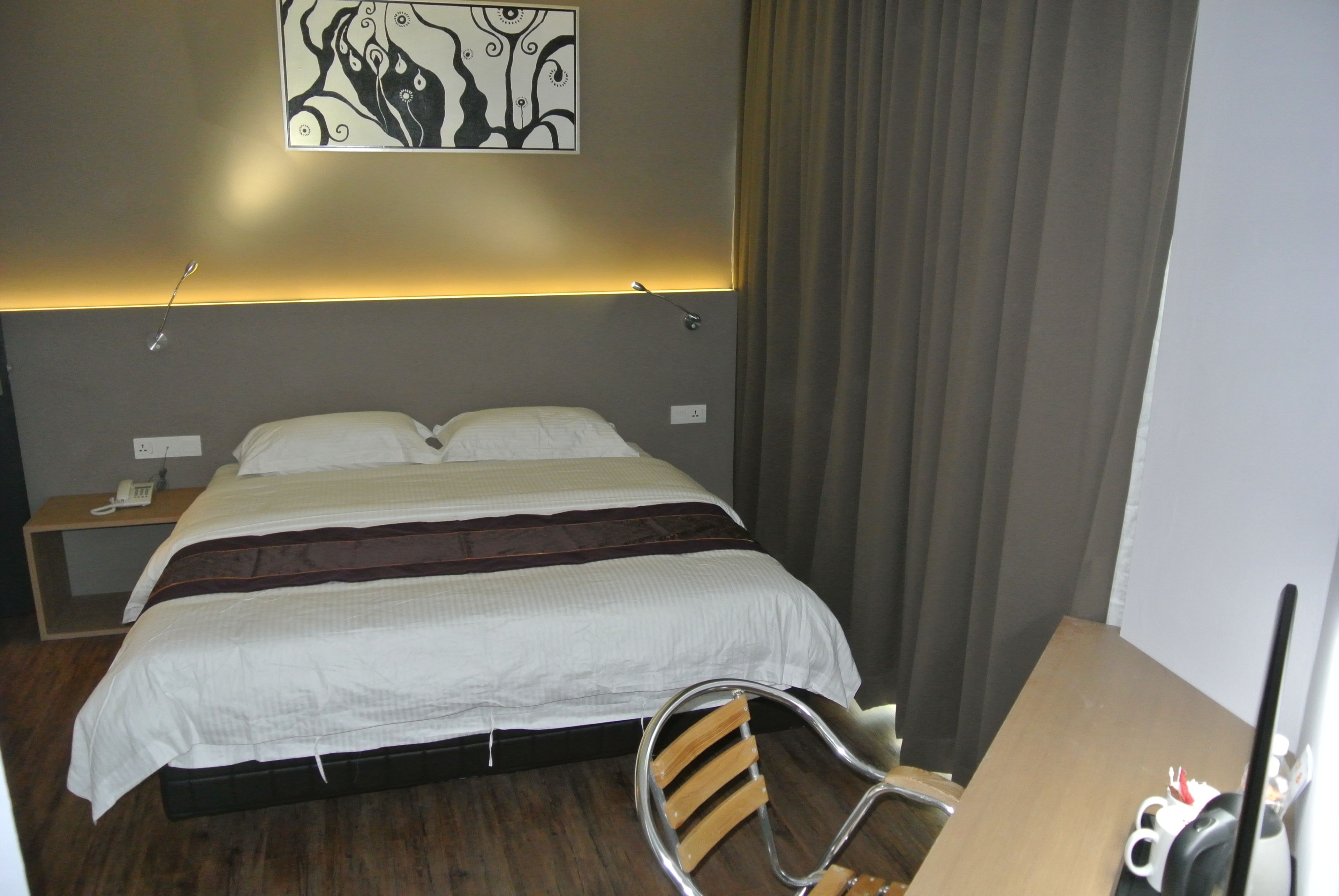 deluxe room | in-room safe, desk, soundproofing, iron/ironing board