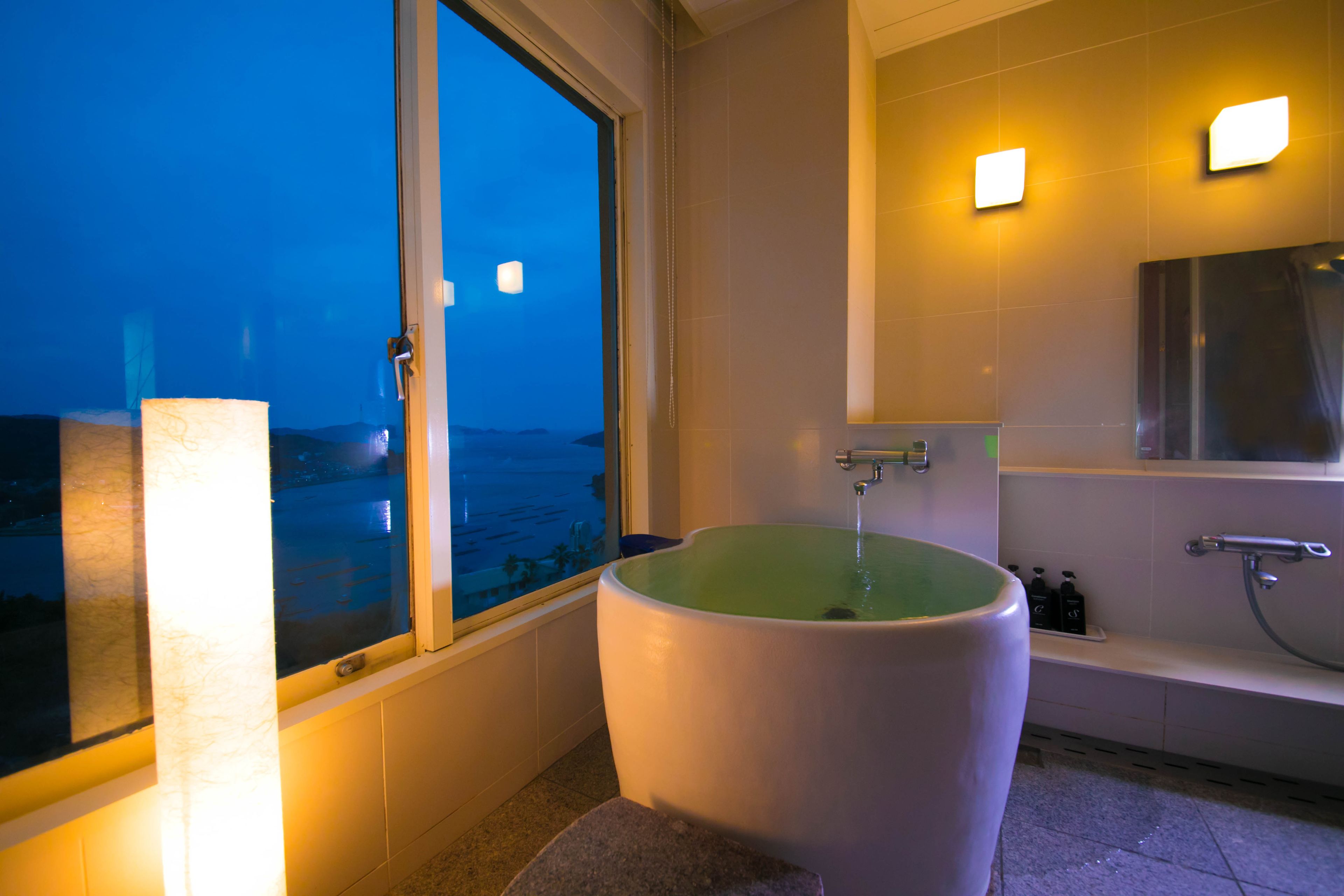 japanese style superior room | bathroom | separate bathtub and shower, deep-soaking bathtub, free toiletries