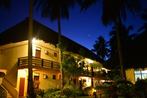 Front of property – evening/night - Vitton Beach Resort (Donsol)