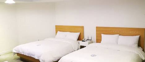 Perhehuone (Base pax 3, Parking) | Egyptinpuuvillaiset lakanat, ylelliset vuodevaatteet