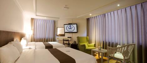 Egyptian cotton sheets, premium bedding, individually decorated