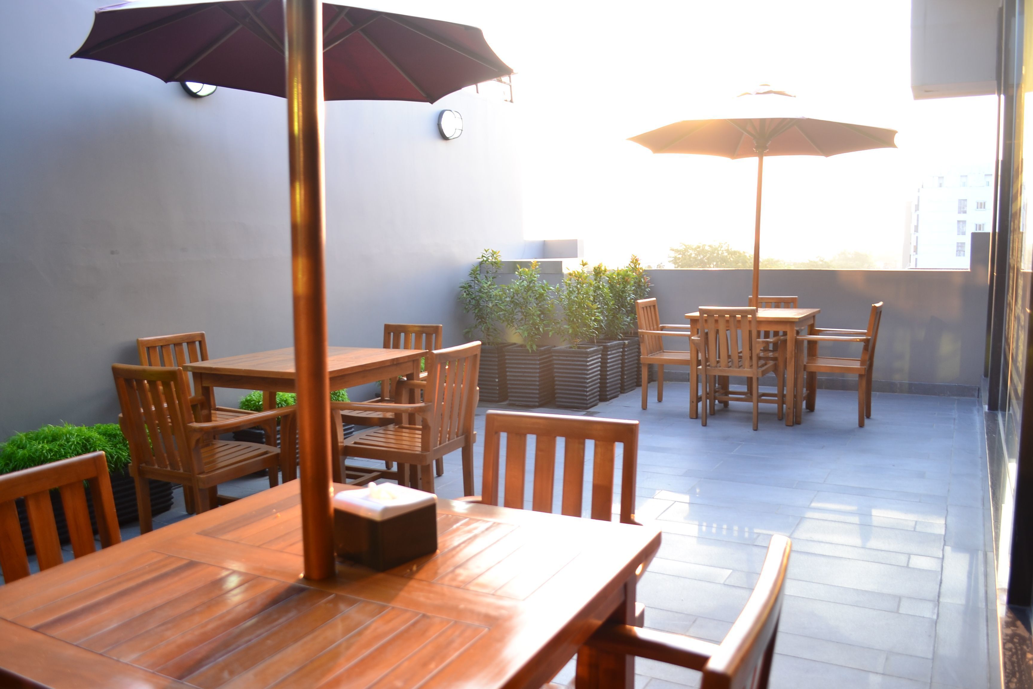 Breakfast, lunch, dinner served; international cuisine 