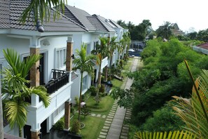 View from property - Vimean Sovannaphoum Resort (Battambang)