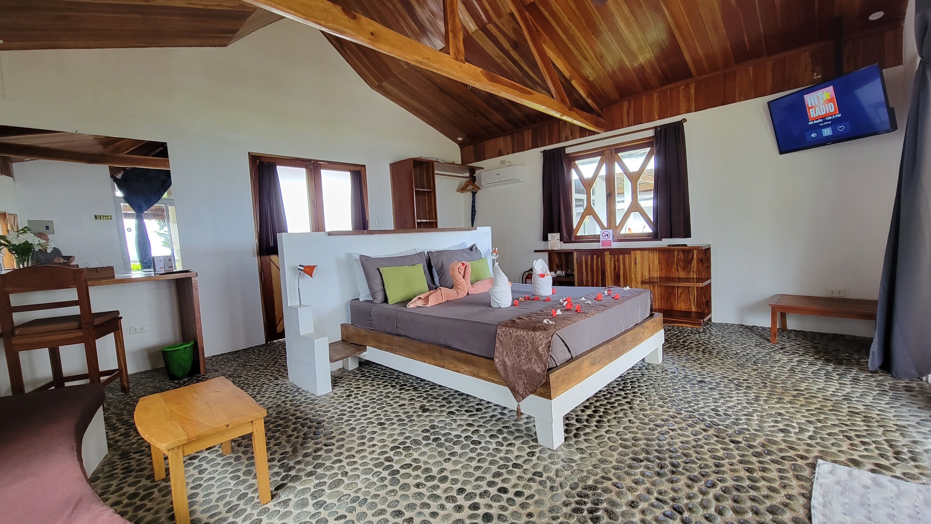 luxury villa, 1 queen bed, ocean view (prestige) | 1 bedroom, egyptian cotton sheets, premium bedding, minibar