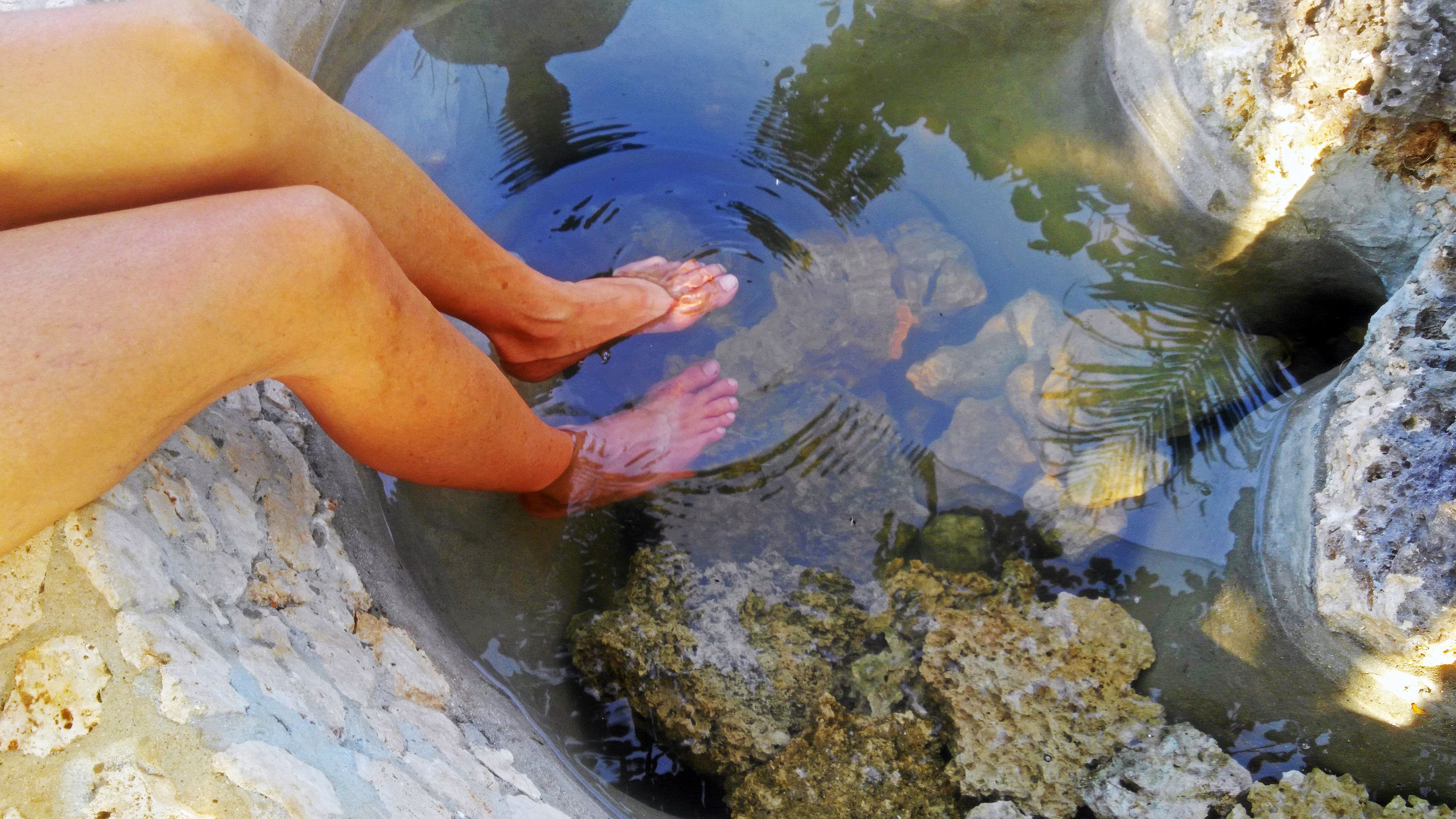 couples treatment room(s), hot stone massages, deep-tissue massages