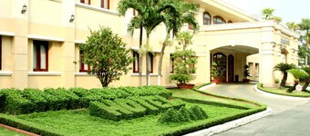 Tan Son Nhat Hotel