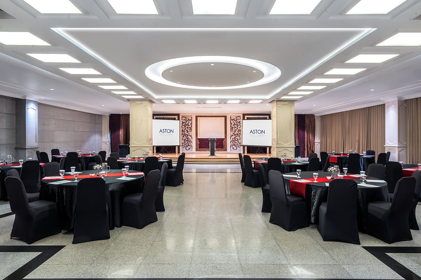 Meeting facility